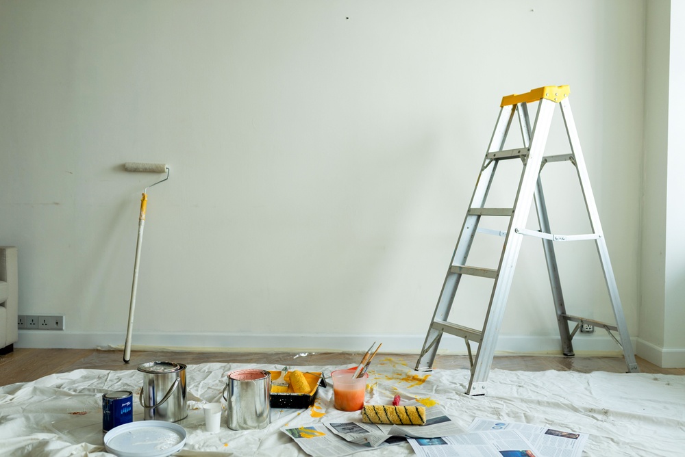 A room prepped for painting by Vientos Painting in Weyers Cave, VA